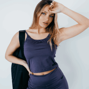 TOP REMERA VIOLETA DARK