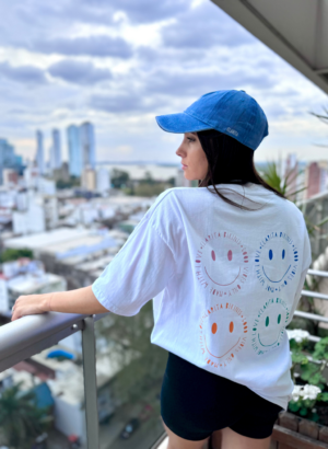 REMERA OVERSIZE CARITAS