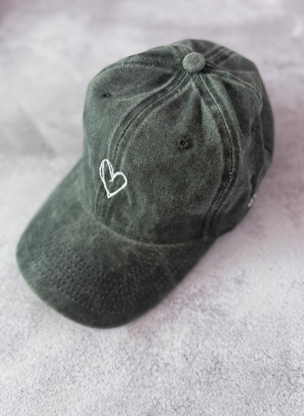 GORRA CORAZON VERDE OSCURO